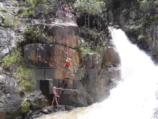  Datanla waterfall crossing inspected ảnh 1