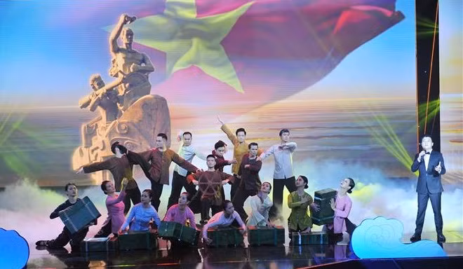 Art programme spotlights significance of Ho Chi Minh Trail at Sea ảnh 1