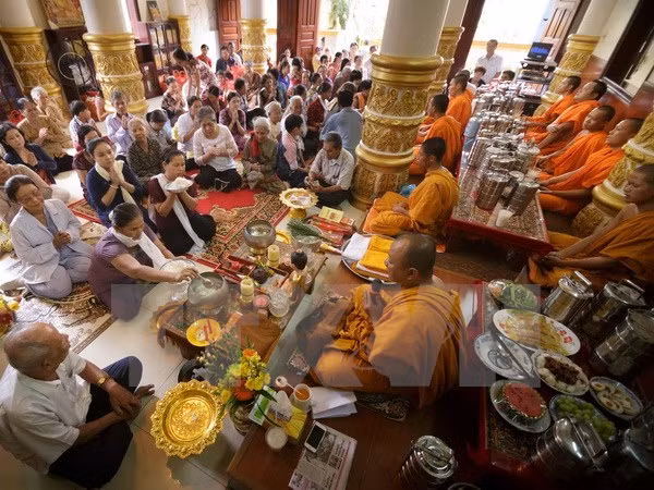 Khmer people in Soc Trang celebrate traditional festival ảnh 1