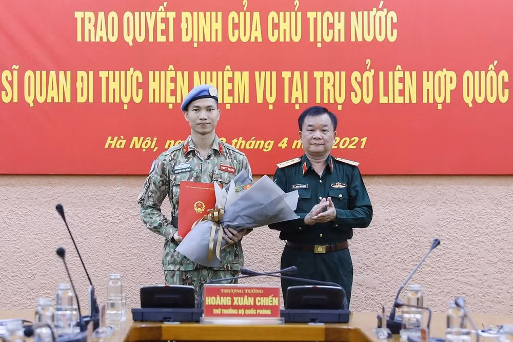 Peacekeeping force helps realise Party’s external policy ảnh 3