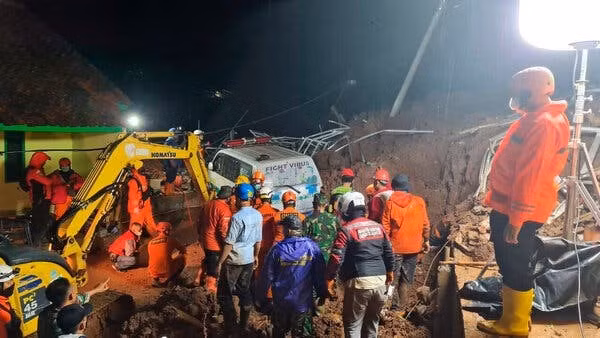 Landslide leaves seven dead, one missing in Indonesia ảnh 1 Landslide leaves seven dead, one missing in Indonesia ảnh 1