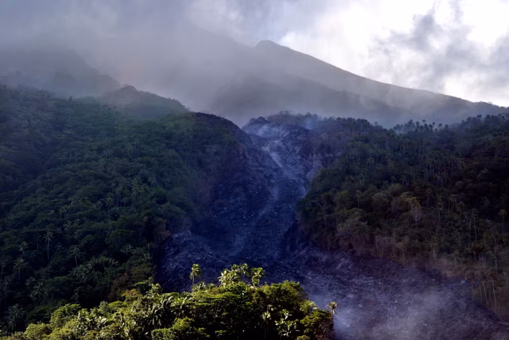 Indonesia: residents urged to evacuate from Karangetang volcano area ảnh 1 Indonesia: residents urged to evacuate from Karangetang volcano area ảnh 1