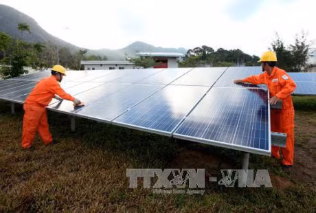 Vietnam looks towards renewable energy development ảnh 1