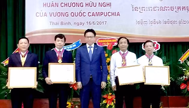 Thai Binh University of Medicine and Pharmacy honoured by Cambodia ảnh 1 Thai Binh University of Medicine and Pharmacy honoured by Cambodia ảnh 1