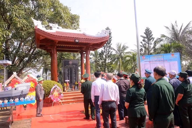 Da Nang ceremony commemorates fallen soldiers in Gac Ma battle ảnh 2