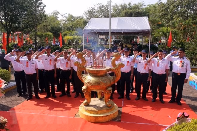 Da Nang ceremony commemorates fallen soldiers in Gac Ma battle ảnh 1