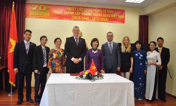  Support for Vietnamese IT business in Slovakia ảnh 1