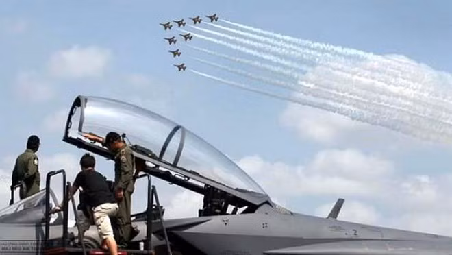 Singapore, US sign deal to reinforce aviation safety ảnh 1