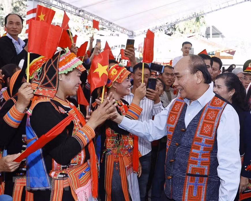President attends festival of great national unity in Lai Chau ảnh 1