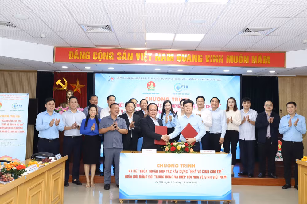 New school restrooms to be built in remote, ethnic regions ảnh 1 New school restrooms to be built in remote, ethnic regions ảnh 1