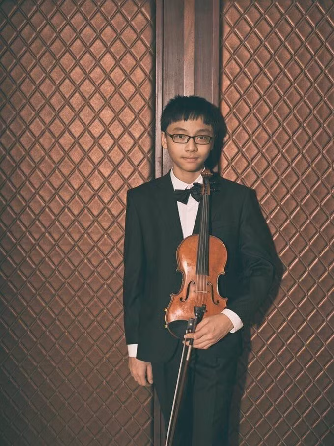 Prodigy Vietnamese violinist takes top prize ảnh 1