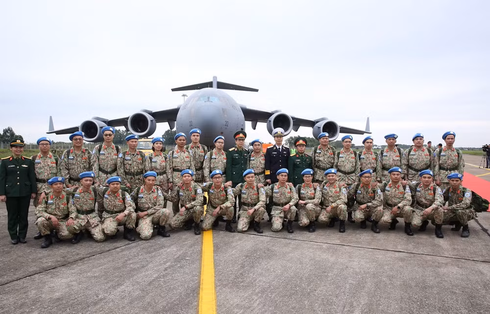 Peacekeepers sent off to UN mission ảnh 1