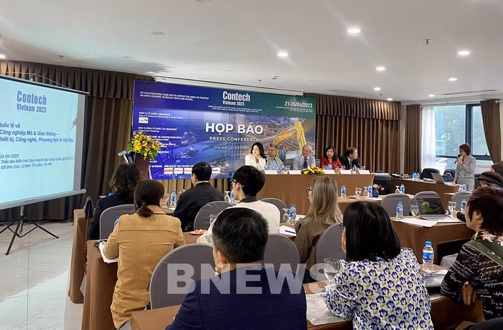 Int’l trade fair for construction, mining, transport to take place in April ảnh 1