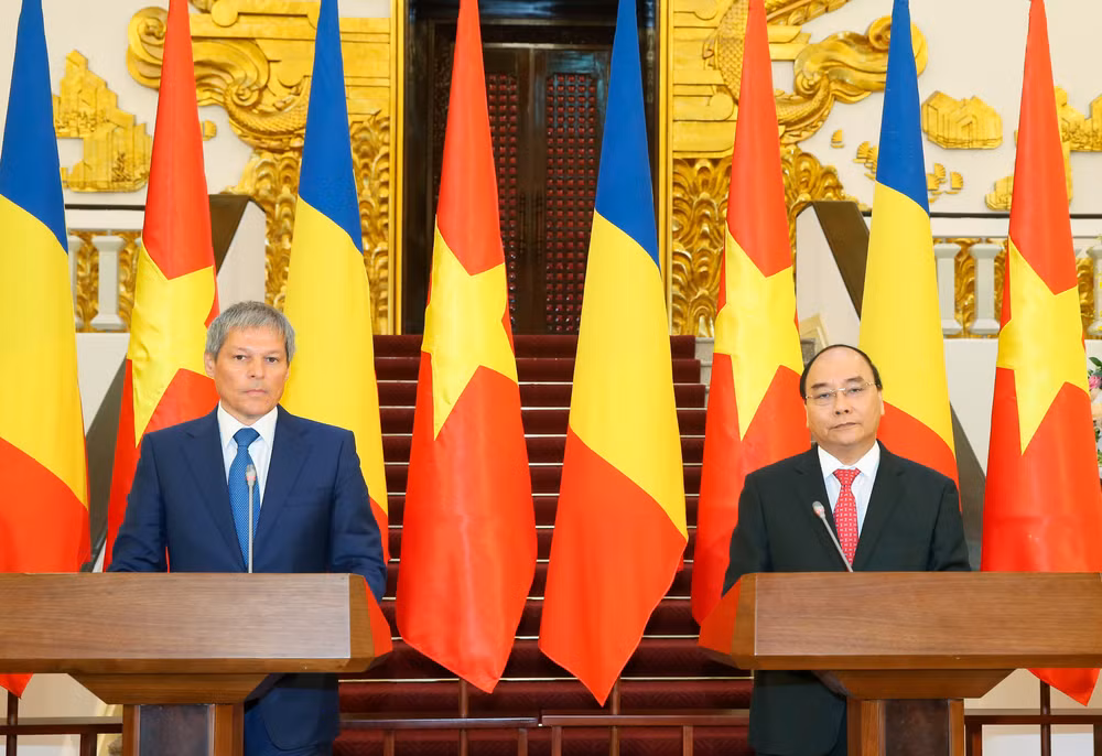 Vietnam Romania issue Joint Declaration ảnh 1