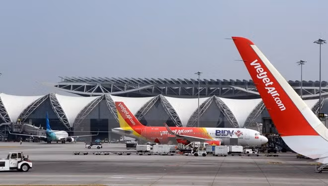Vietjet cancels flights to Taiwan over mega typhoon ảnh 1