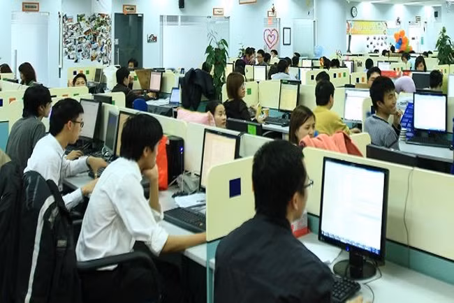  Japan to recruit 30,000 IT engineers ảnh 1