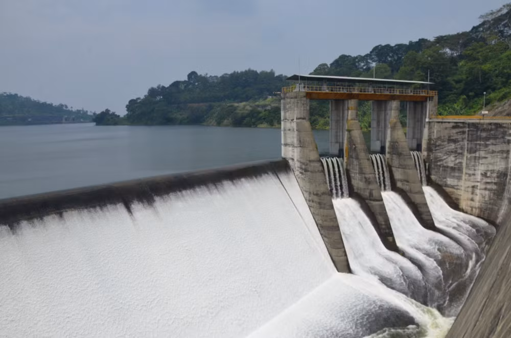 Indonesia, Saudi Arabia to build floating solar plants ảnh 1 Indonesia, Saudi Arabia to build floating solar plants ảnh 1