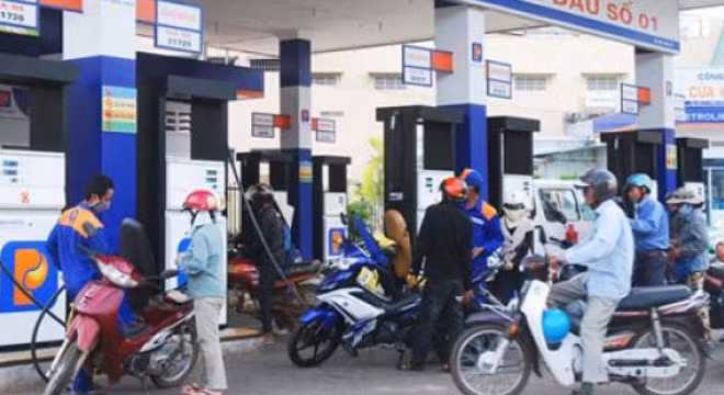 Petrol prices drop to 16,405 VND per litre ảnh 1 Petrol prices drop to 16,405 VND per litre ảnh 1