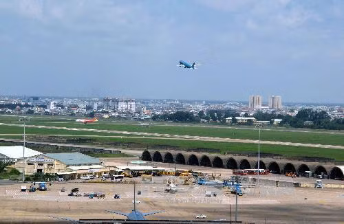 Ministries demand more airports open to private investment ảnh 1 Ministries demand more airports open to private investment ảnh 1