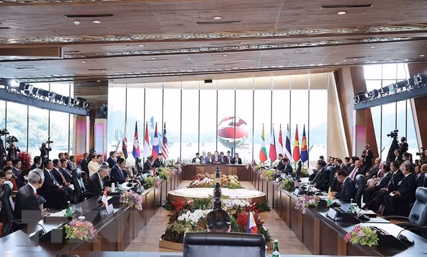 ASEAN issues statement on development of community’s post-2025 vision ảnh 1