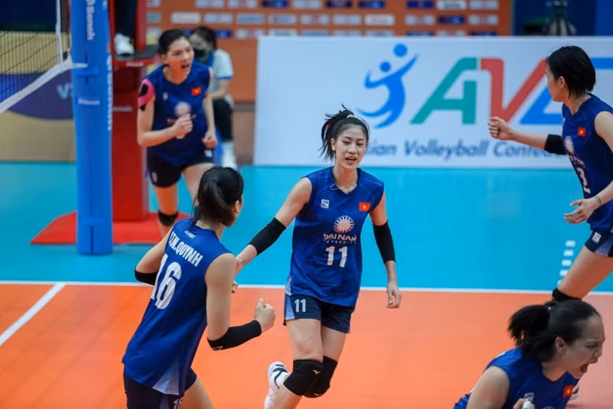 Vietnam team enter 2023 Asian Women’s Club Volleyball Championship finals ảnh 1