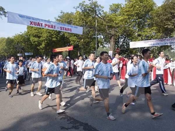 Olympic Day Run launched on Ly Son island ảnh 1