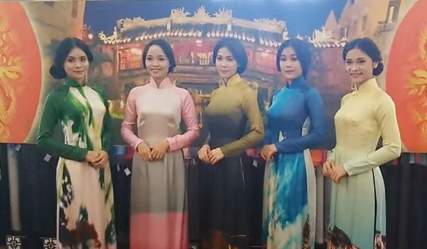 Hoi An festival spotlights Asian silk industry ảnh 1 Hoi An festival spotlights Asian silk industry ảnh 1