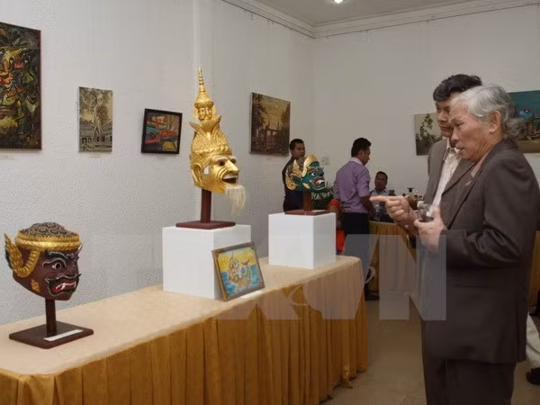 Cambodian culture exhibition opens in HCM City ảnh 1 Cambodian culture exhibition opens in HCM City ảnh 1
