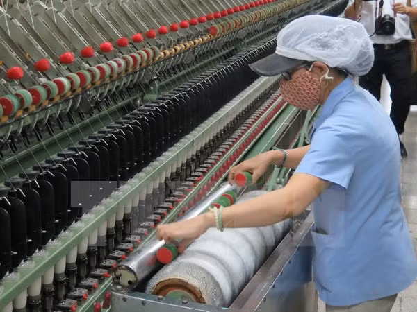 Industrial production index up 7.9 percent in nine months ảnh 1