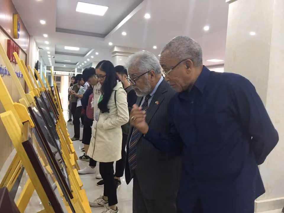Photos highlight Vietnam-Algeria diplomatic ties ảnh 1 Photos highlight Vietnam-Algeria diplomatic ties ảnh 1