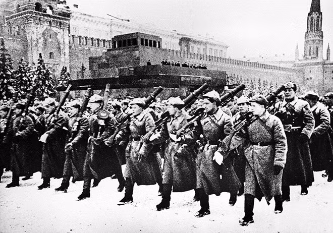Seminar reviews October Revolution’s significance to socialism ảnh 1