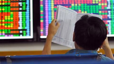 Stock picture looking up on third quarter’s earnings ảnh 1