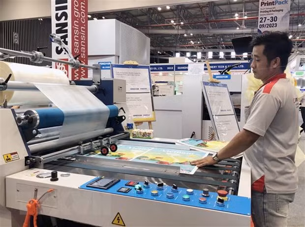 Int’l printing and packaging expo opens in HCM City ảnh 1
