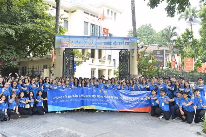 200 volunteers ready for 9th Global Conference Young Parliamentarians ảnh 1