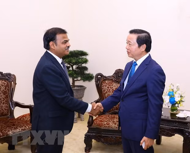 Vietnam wants to join in consumer goods supply chain: Deputy PM ảnh 1