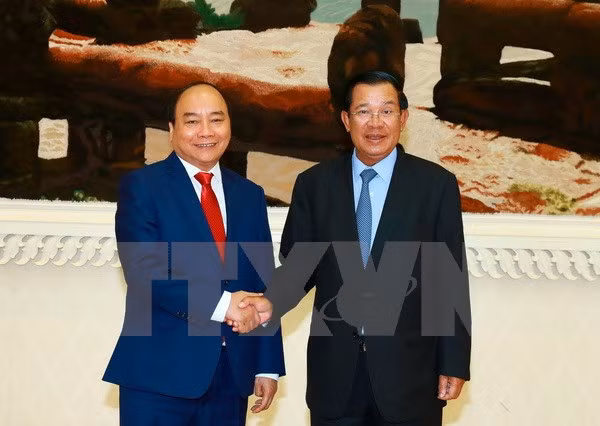 PM Nguyen Xuan Phuc sends thanks to Cambodian counterpart ảnh 1