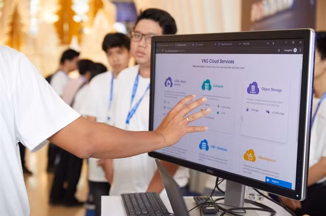 Businesses need to persevere with digital transformation journey ảnh 1
