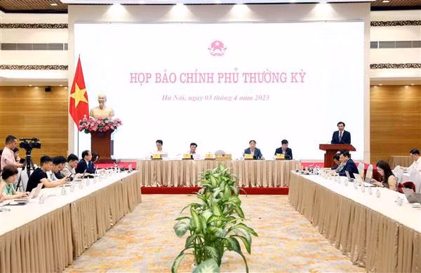 Officials highlight measures to fulfil growth target for 2023 ảnh 1