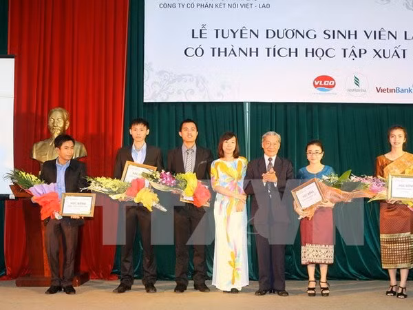 Thua Thien – Hue to continue human resources training for Lao locality ảnh 1 Thua Thien – Hue to continue human resources training for Lao locality ảnh 1