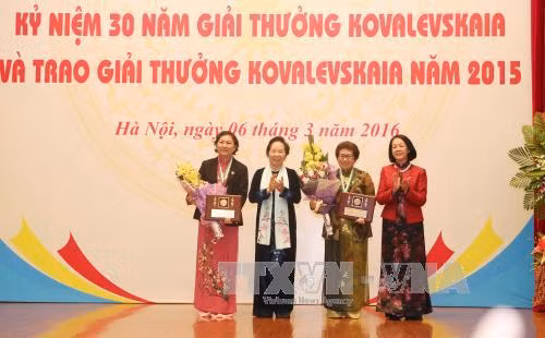 Ceremony marks 30 years of Kovalevskaia Prize in Vietnam ảnh 1