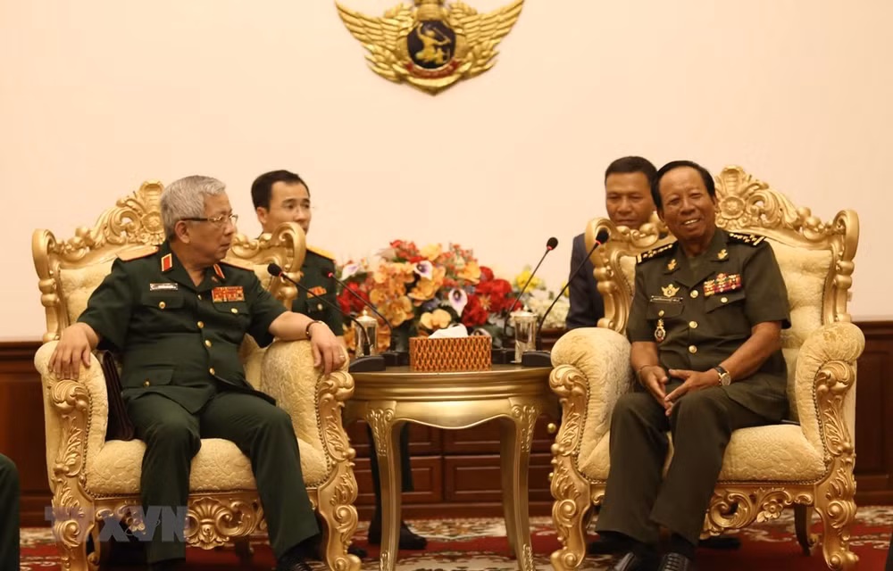 Vietnam, Cambodia look to deepen defence cooperation ảnh 1