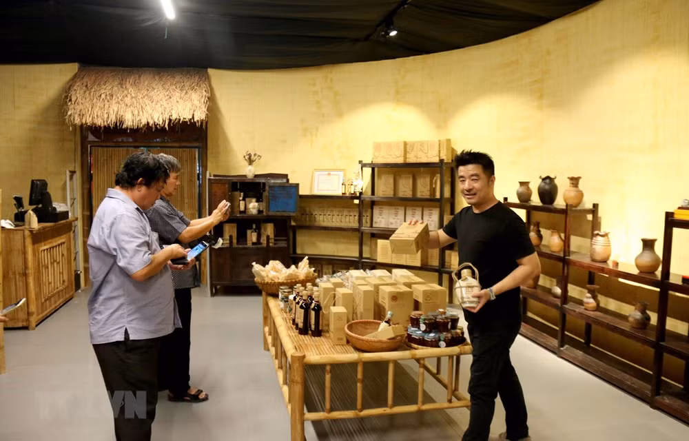Nearly 3 million tourists come to Binh Thuan in H1 ảnh 1