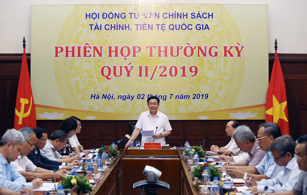 Government needs to boost macro-economic stability ảnh 1