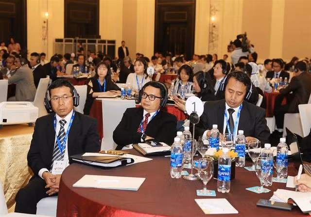 Programme promotes foreign language training for cadres, civil servants ảnh 1