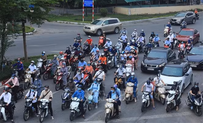 Hanoi builds roadmap for motorcycle exhaust emission control ảnh 1