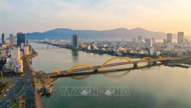 Conference to seek solutions to waste treatment in urban areas ảnh 1