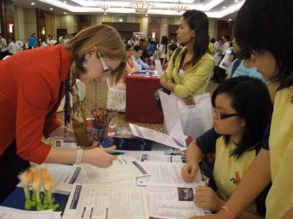 Vietnam, Russia enhance education bonds ảnh 1