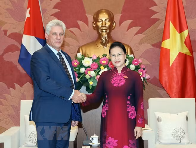 NA Chairwoman: Vietnam treasures friendship with Cuba ảnh 1