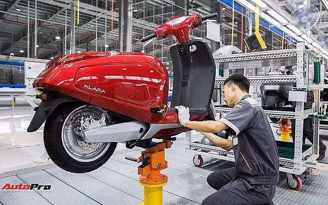 Vinfast launches new e-scooter ảnh 1
