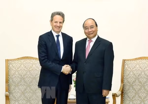 PM appreciates Warburg Pincus’ investment in Vietnam ảnh 1